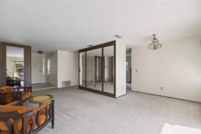 7613 McTavish Circle, Sacramento, CA 95828 - Photo 3