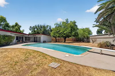 4535 E Fairmont Ave, Fresno, CA 93726 - Photo 27