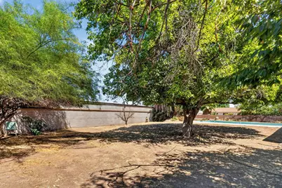 4535 E Fairmont Ave, Fresno, CA 93726 - Photo 25