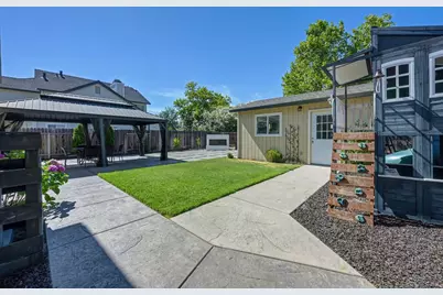 1010 Baquera Court, Roseville, CA 95678 - Photo 3