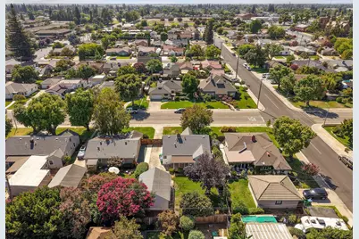 206 S Fairmont Avenue, Lodi, CA 95240 - Photo 9