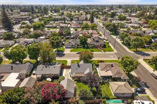 206 S Fairmont Ave, Lodi, CA 95240 - Photo 9