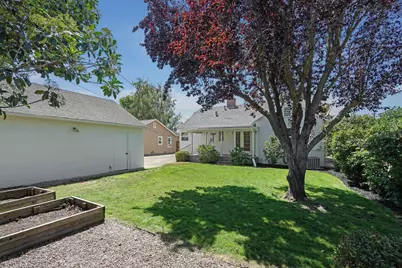 206 S Fairmont Avenue, Lodi, CA 95240 - Photo 51