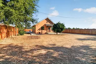 1385 W North Bear Creek Dr, Merced, CA 95348 - Photo 27