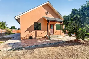 1385 W North Bear Creek Dr, Merced, CA 95348 - Photo 1
