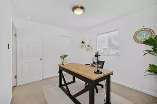 2430 34th Ave, Sacramento, CA 95822 - Photo 19