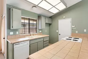 1333 Hidalgo Cir, Roseville, CA 95747 - Photo 7