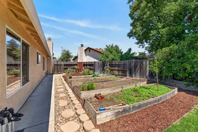 6340 Summertide Way, Sacramento, CA 95823 - Photo 51