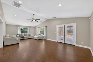 6340 Summertide Way, Sacramento, CA 95823 - Photo 23