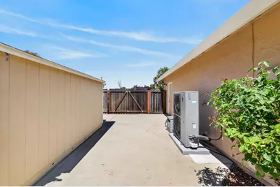 6340 Summertide Way, Sacramento, CA 95823 - Photo 57