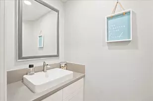 6715 Ashington Way, Elk Grove, CA 95758 - Photo 19