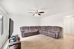 5673 James Wy, Sacramento, CA 95822 - Photo 7