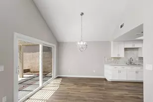 1828 Oak Leaf Dr, Modesto, CA 95354 - Photo 15