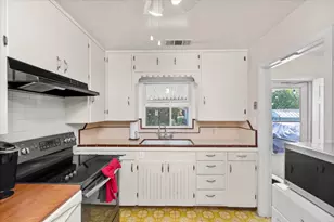 165 N Bryan Ave, Oakdale, CA 95361 - Photo 13