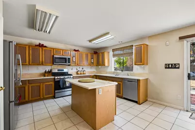 2047 Sandpebble Street, Stockton, CA 95206 - Photo 11