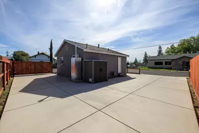 403 Stockton Street, Manteca, CA 95337 - Photo 25