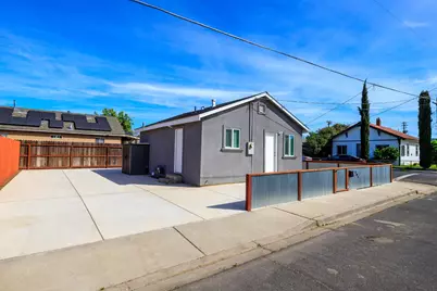 403 Stockton Street, Manteca, CA 95337 - Photo 3