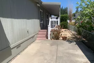 Chantilly Ln, Sacramento, CA 95828 - Photo 41