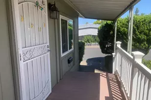 Chantilly Ln, Sacramento, CA 95828 - Photo 33