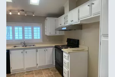Chantilly Lane, Sacramento, CA 95828 - Photo 7