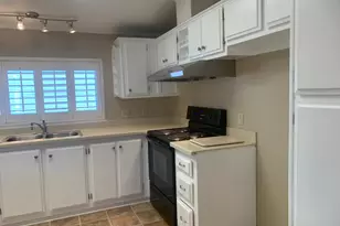 Chantilly Ln, Sacramento, CA 95828 - Photo 9