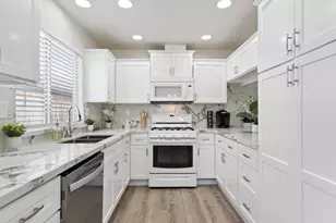 437 Silver Crest Cir, Rio Linda, CA 95673 - Photo 1