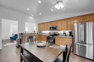 2368 Hearthsong Ct, Riverbank, CA 95367 - Photo 11