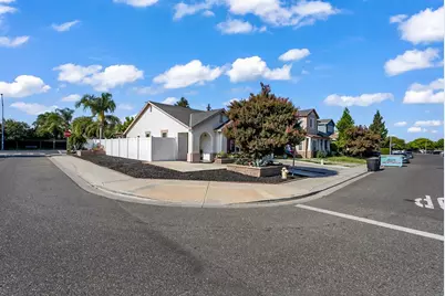 2368 Hearthsong Court, Riverbank, CA 95367 - Photo 3