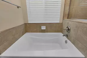 1525 Greenwich Dr, Los Banos, CA 93635 - Photo 35