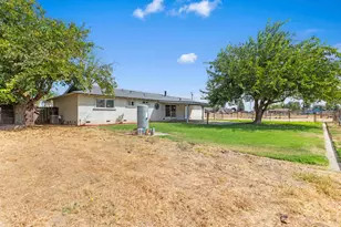 3660 Van Dusen Ave, Riverbank, CA 95367 - Photo 35