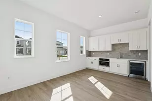 10298 Ayla Wy, Elk Grove, CA 95757 - Photo 9