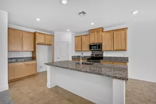 7796 Yellow Cups Wy, Sacramento, CA 95829 - Photo 3