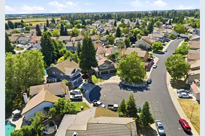 8950 Alps, Elk Grove, CA 95624 - Photo 57