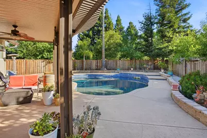 8950 Alps, Elk Grove, CA 95624 - Photo 45