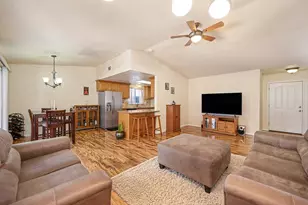 7942 Claypool Way, Citrus Heights, CA 95610 - Photo 13