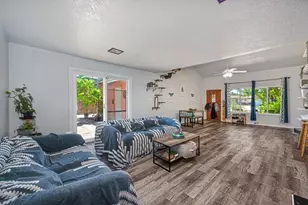 7321 Calvin Dr, Citrus Heights, CA 95621 - Photo 9