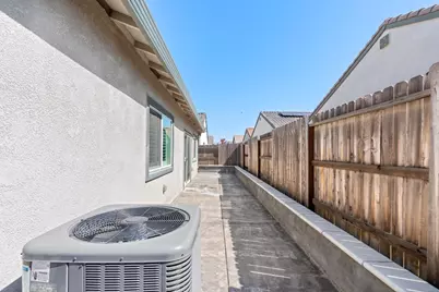 1854 Botticelli Way, Lodi, CA 95242 - Photo 37