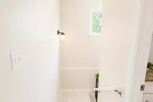 2533 39th St, Sacramento, CA 95817 - Photo 11