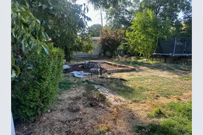 4949 Del Norte Boulevard, Sacramento, CA 95820 - Photo 21