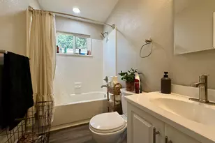 1004 Middlecoff Ave, Modesto, CA 95351 - Photo 13