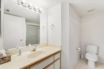 5885 Gloria Drive #7, Sacramento, CA 95822 - Photo 21