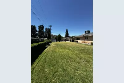 1608 Thorsen Avenue, Modesto, CA 95355 - Photo 29