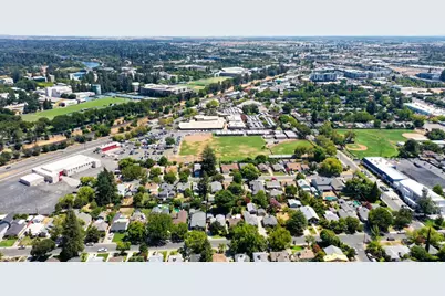 864 48th Street, Sacramento, CA 95819 - Photo 77