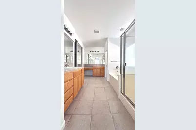 1952 Lonnie Beck Way, Stockton, CA 95209 - Photo 19