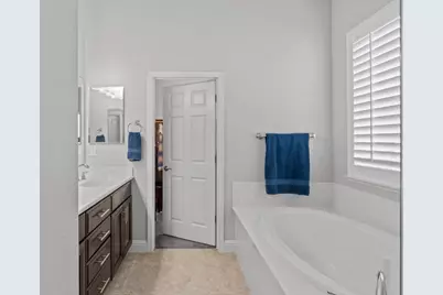 784 Aparicio Way, Galt, CA 95632 - Photo 39