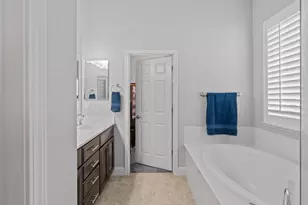 784 Aparicio Way, Galt, CA 95632 - Photo 39