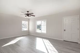 921 W 4th St, Ripon, CA 95366 - Photo 7