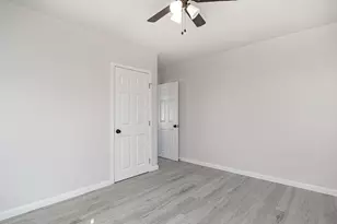 921 W 4th St, Ripon, CA 95366 - Photo 11