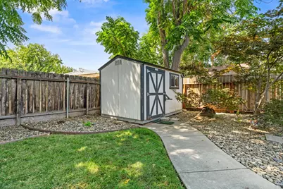 158 E Coolidge Avenue, Modesto, CA 95350 - Photo 13