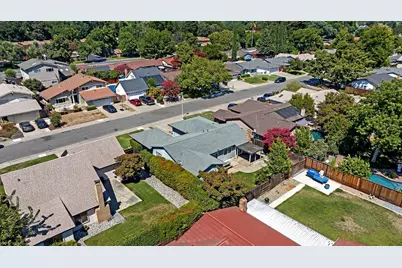 8146 Caribbean Way, Sacramento, CA 95826 - Photo 39